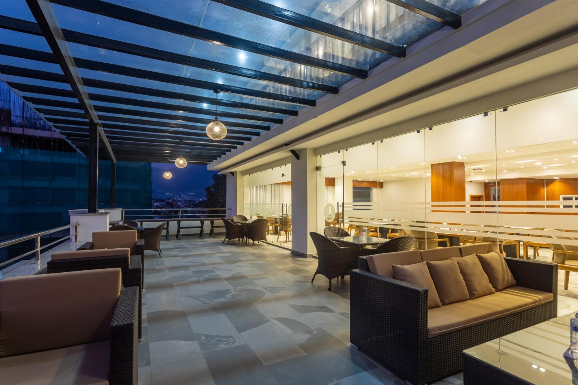 Mandala Norling Lords Prime Kathmandu Hotel Екстериор снимка