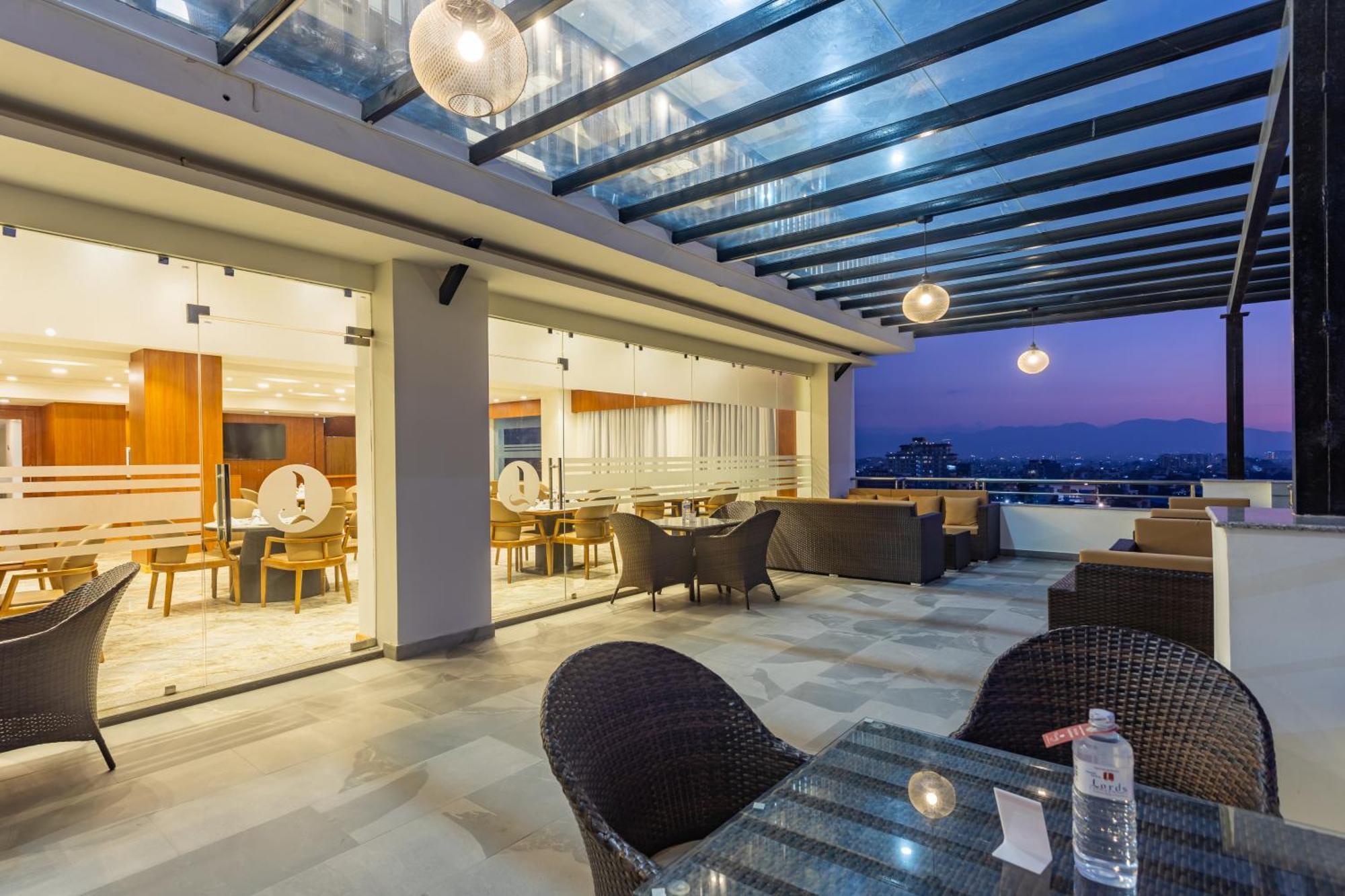 Mandala Norling Lords Prime Kathmandu Hotel Екстериор снимка