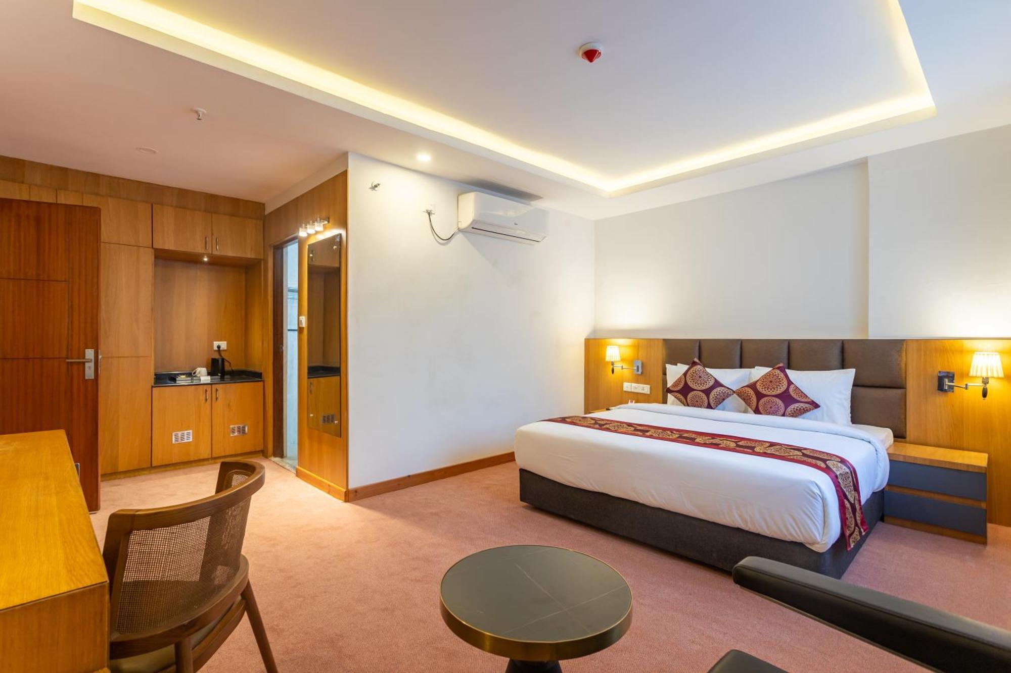 Mandala Norling Lords Prime Kathmandu Hotel Екстериор снимка